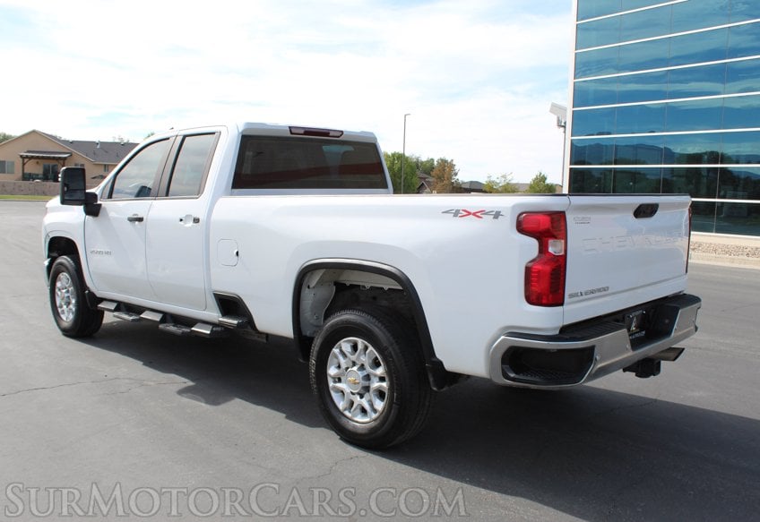 2022 Chevrolet Silverado 2500HD 4x4 - Image 9