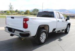 2022 Chevrolet Silverado 2500HD 4x4 - Image 6