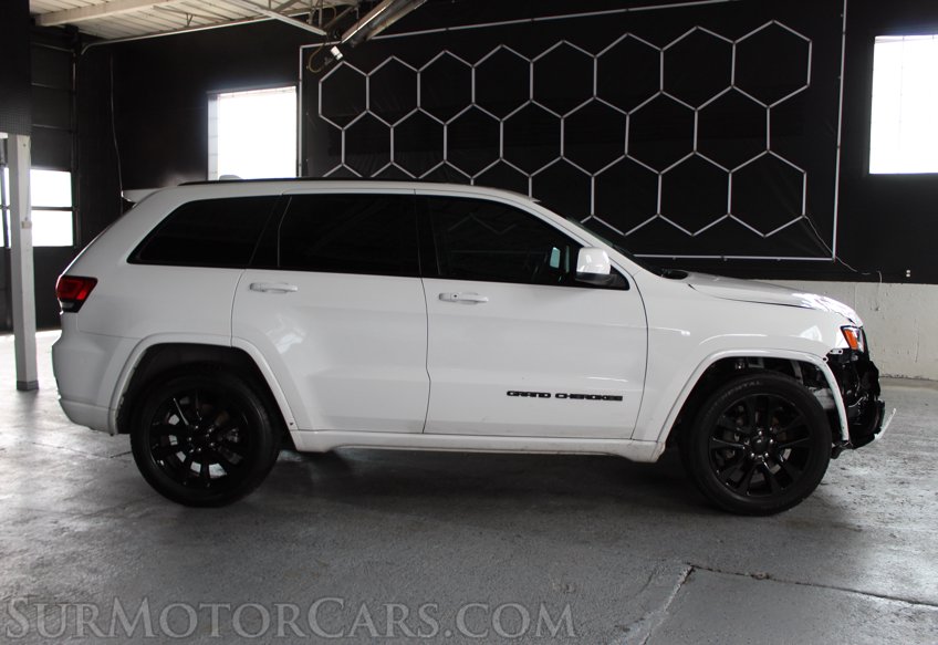 2019 Jeep Grand Cherokee 4x4 - Image 11