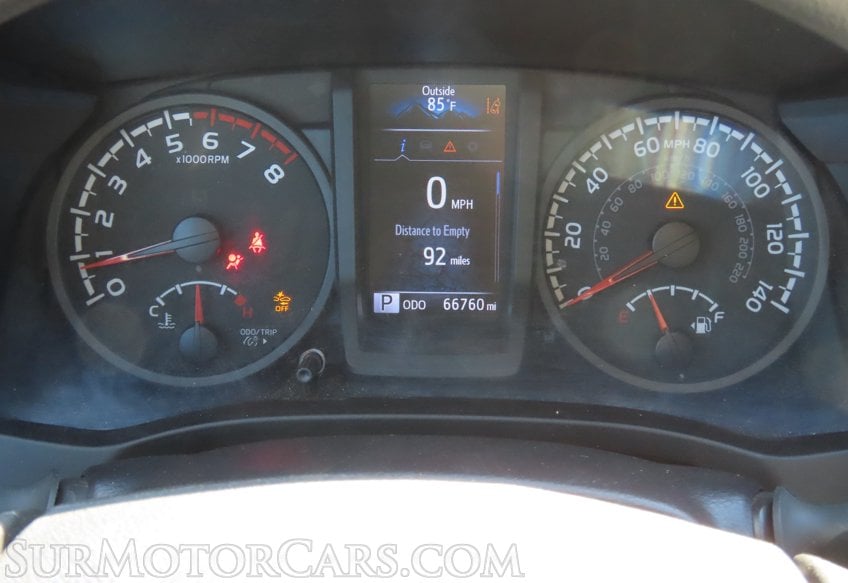 2022 Toyota Tacoma - Image 27