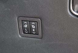 2023 Chevrolet Traverse High Country - Image 45