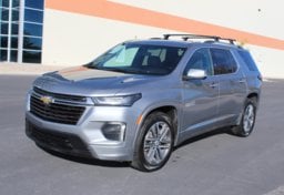 2023 Chevrolet Traverse High Country - Image 2