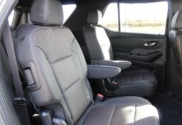 2023 Chevrolet Traverse High Country - Image 44