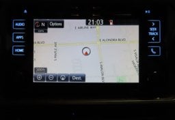 2018 Toyota Tacoma TRD Off-Road - Image 11