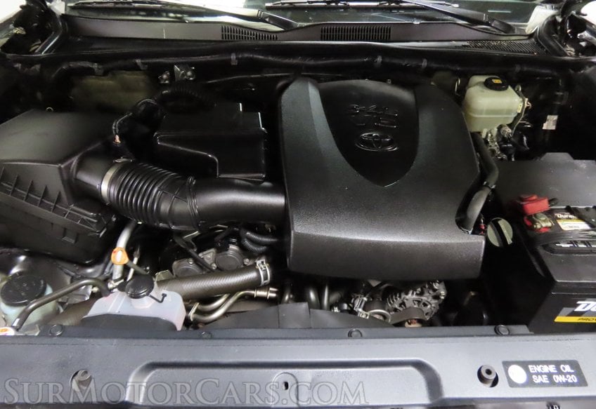 2018 Toyota Tacoma TRD Off-Road - Image 28