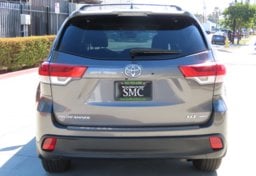 2018 Toyota Highlander XLE AWD - Image 9