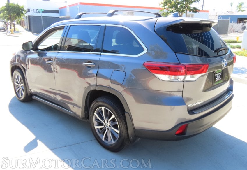 2018 Toyota Highlander XLE AWD - Image 11