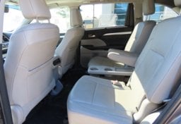 2018 Toyota Highlander XLE AWD - Image 36