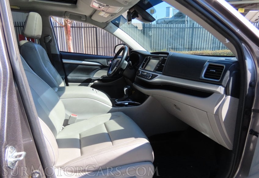 2018 Toyota Highlander XLE AWD - Image 51
