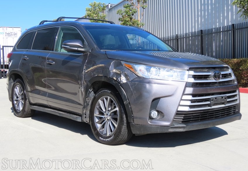 2018 Toyota Highlander XLE AWD - Image 4