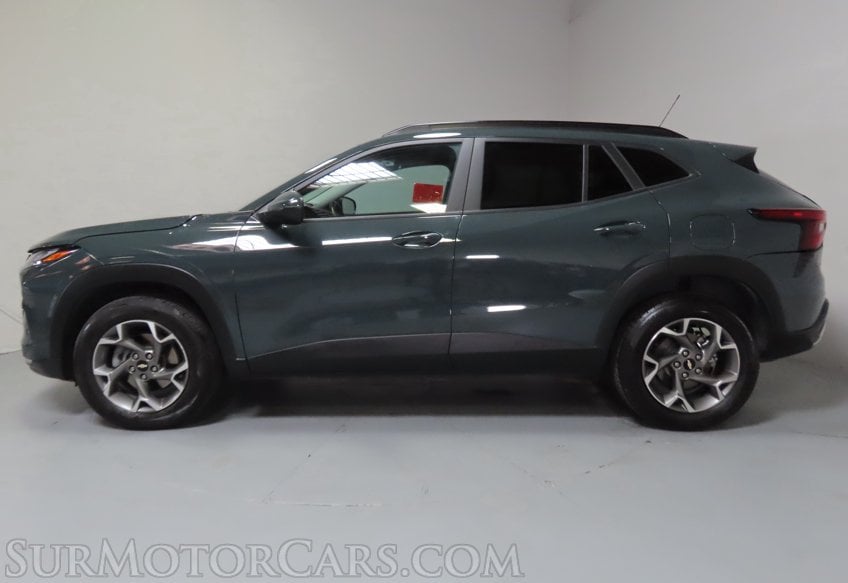 2025 Chevrolet Trax LT - Image 6