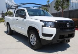 2025 Nissan Frontier S - Image 3