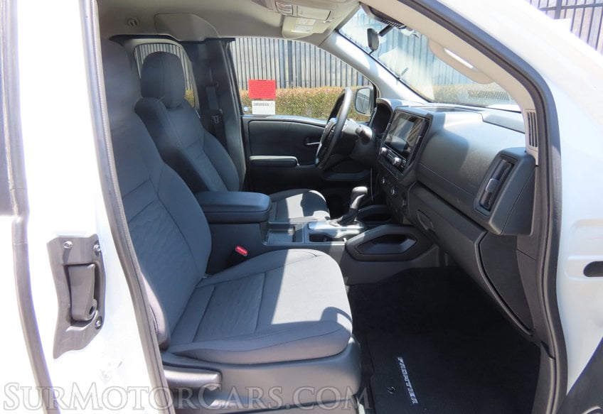 2025 Nissan Frontier S - Image 21