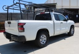 2025 Nissan Frontier S - Image 9