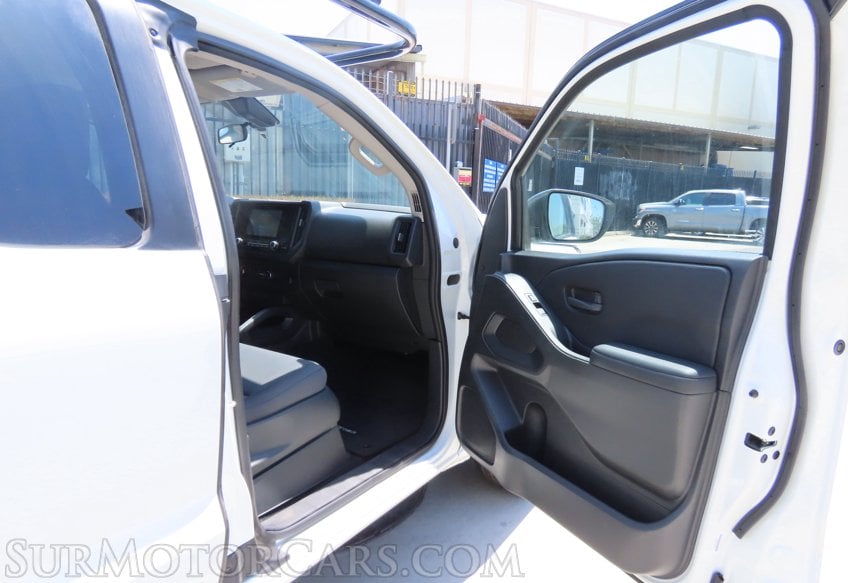 2025 Nissan Frontier S - Image 17