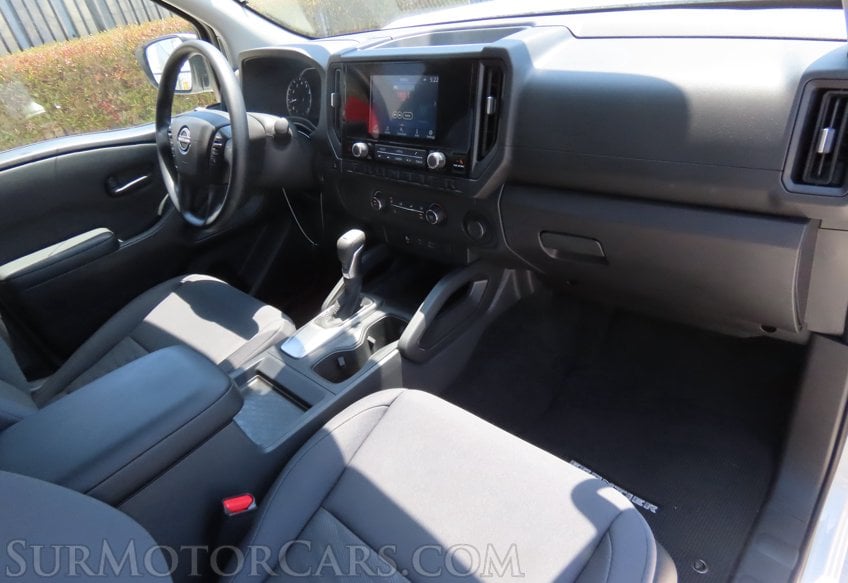 2025 Nissan Frontier S - Image 25