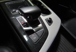 2018 Audi Q7 Premium Plus - Image 49