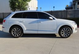 2018 Audi Q7 Premium Plus - Image 6