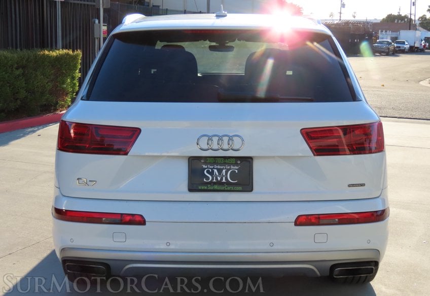 2018 Audi Q7 Premium Plus - Image 12