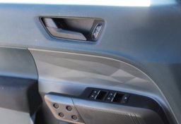 2023 Ford Maverick AWD - Image 47