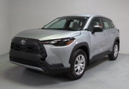 2026 Toyota Corolla Cross AWD - Image 3