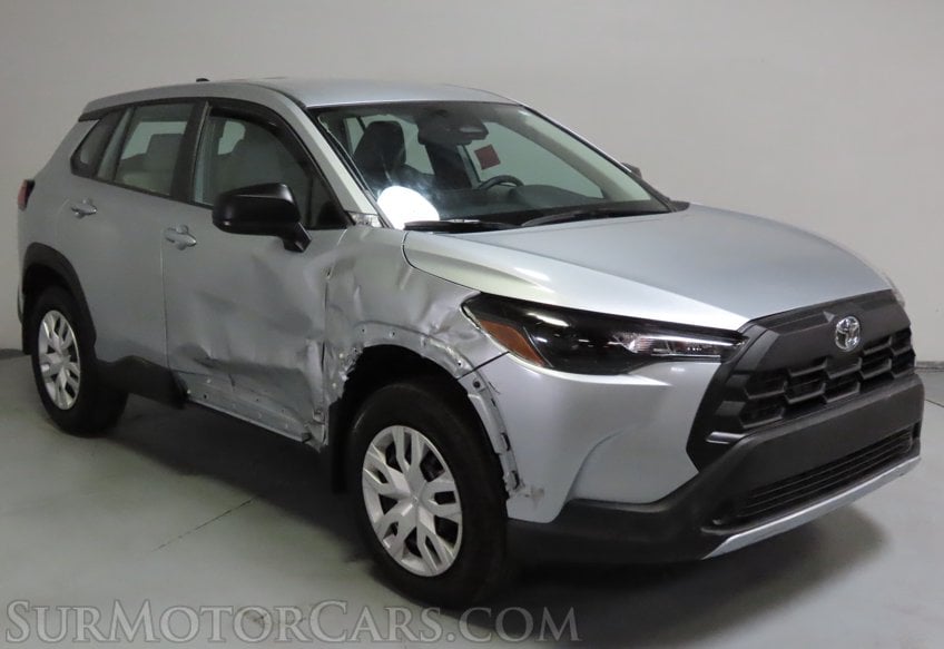 2026 Toyota Corolla Cross AWD - Image 4