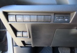 2025 Toyota Sienna Woodland Edition - Image 26