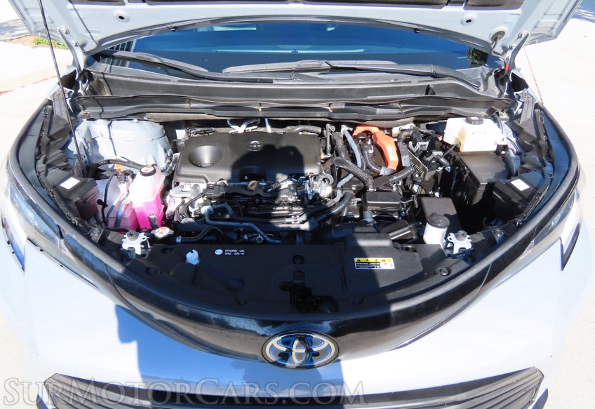 2025 Toyota Sienna Woodland Edition - Image 51