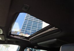 2025 Toyota Sienna Woodland Edition - Image 31