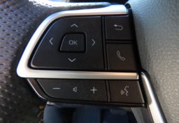 2025 Toyota Sienna Woodland Edition - Image 24