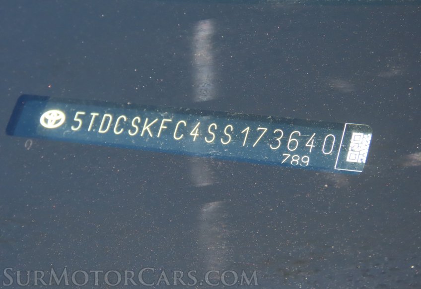 2025 Toyota Sienna Woodland Edition - Image 45