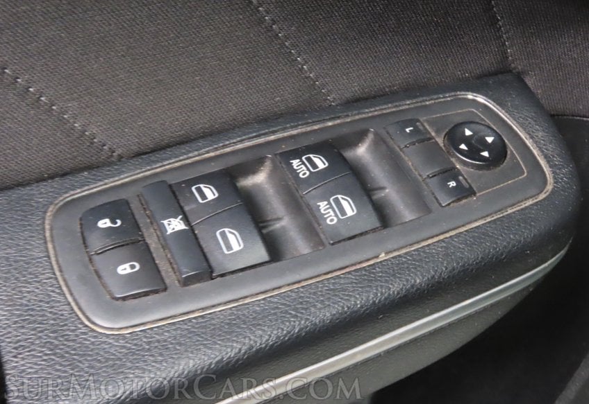 2018 Dodge Charger R/T - Image 41