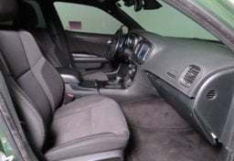 2018 Dodge Charger R/T - Image 29
