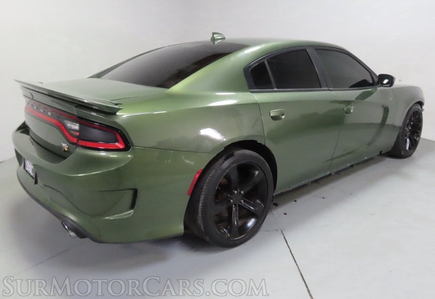 2018 Dodge Charger R/T - Image 10