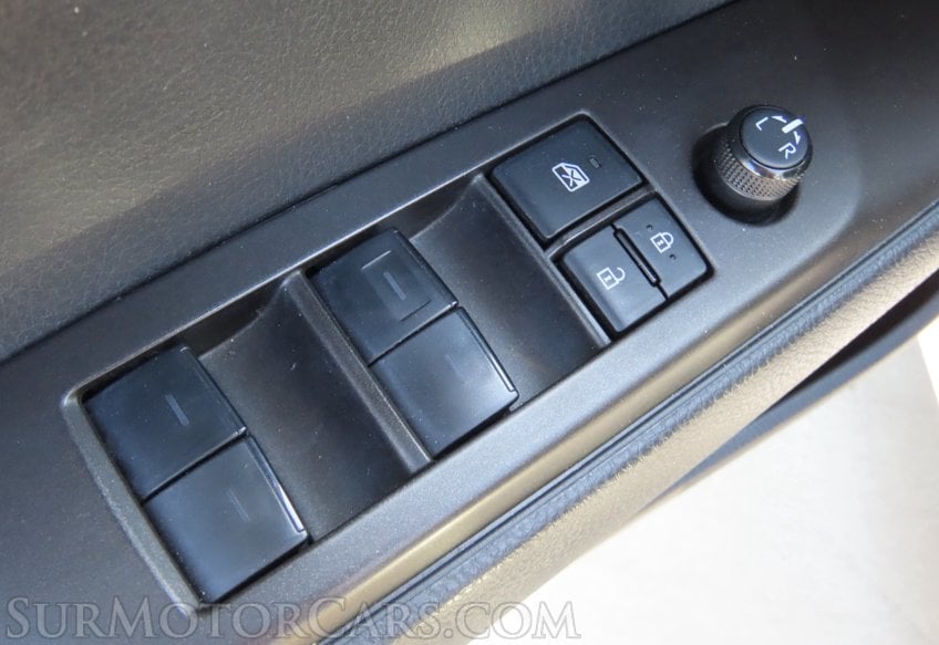 2023 Toyota Camry SE - Image 35