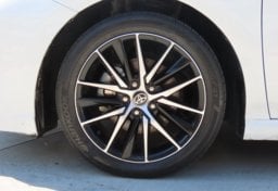 2023 Toyota Camry SE - Image 28