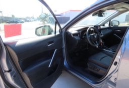 2024 Toyota Corolla Cross XLE - Image 20