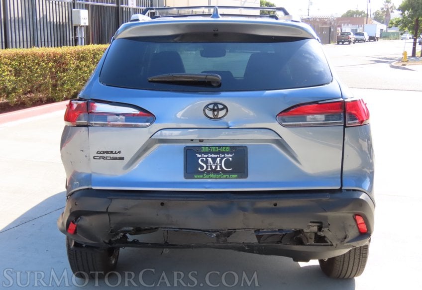 2024 Toyota Corolla Cross XLE - Image 11