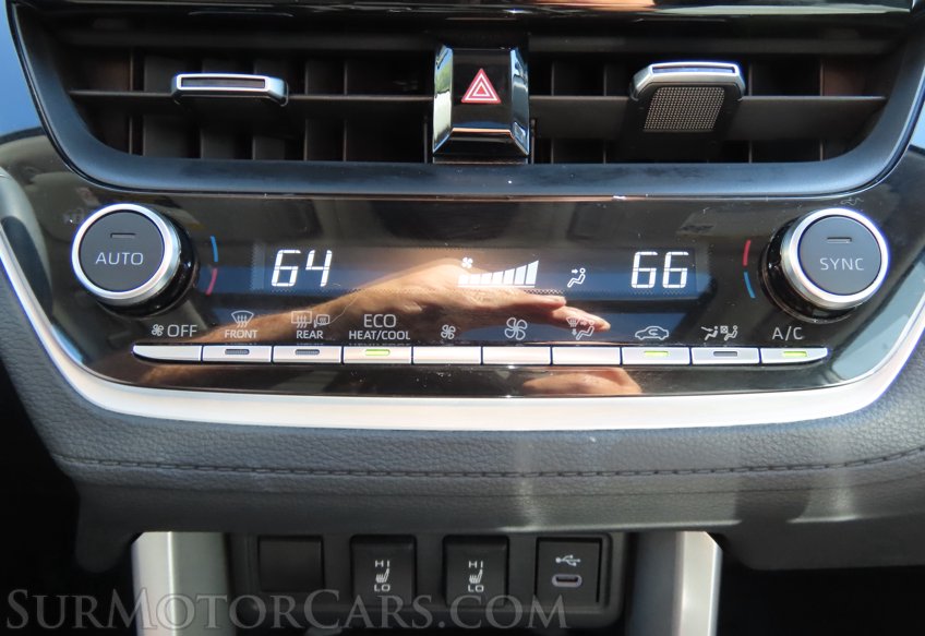 2024 Toyota Corolla Cross XLE - Image 42