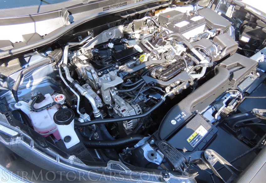 2024 Toyota Corolla Cross XLE - Image 50