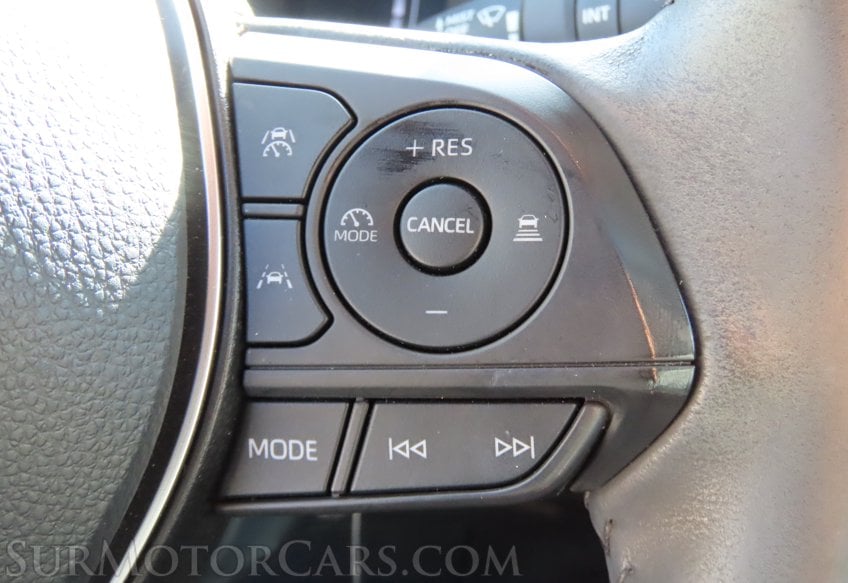 2024 Toyota Corolla Cross XLE - Image 33