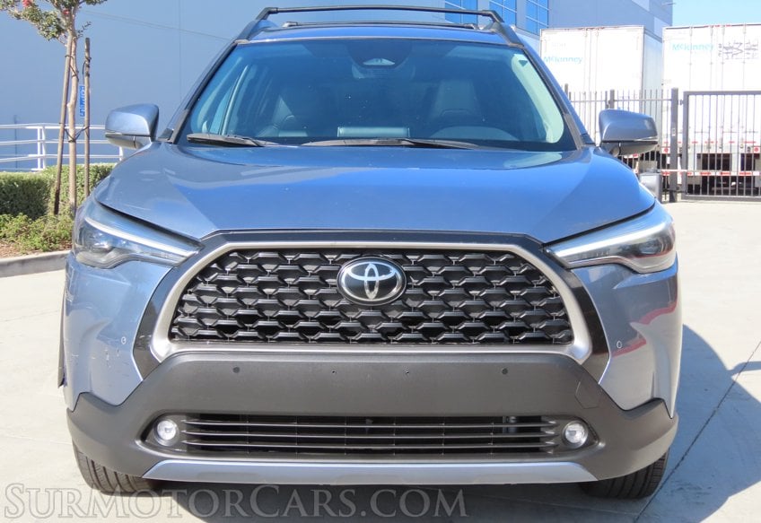 2024 Toyota Corolla Cross XLE - Image 12