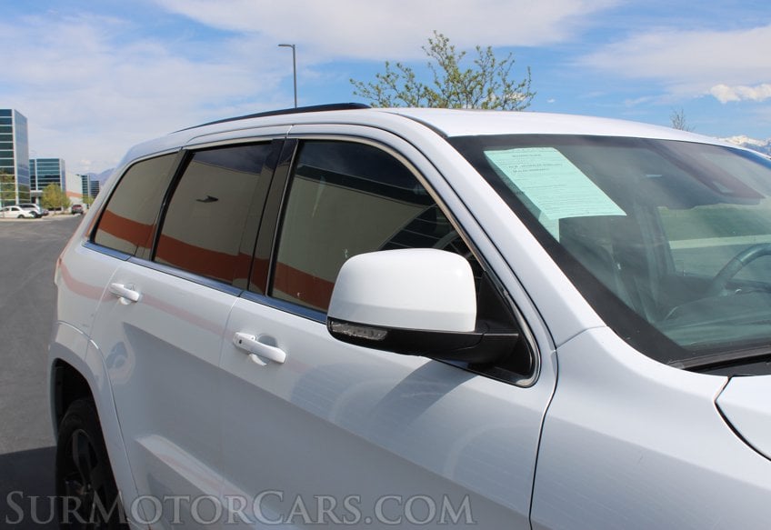 2015 Jeep Grand Cherokee - Image 24