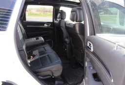 2015 Jeep Grand Cherokee - Image 44