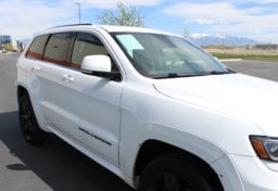 2015 Jeep Grand Cherokee - Image 21