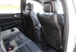 2015 Jeep Grand Cherokee - Image 42