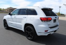 2015 Jeep Grand Cherokee - Image 9
