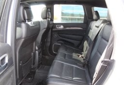 2015 Jeep Grand Cherokee - Image 40