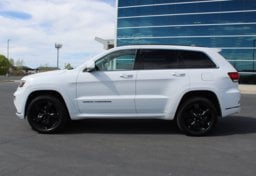 2015 Jeep Grand Cherokee - Image 11