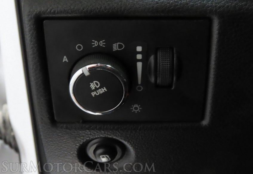 2013 Jeep Grand Cherokee SRT8 Alpine - Image 13